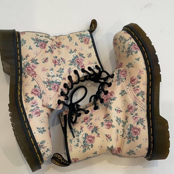 Rare Dr. Martens 1460 Vintage rose Cream floral leather lace up eye boots 7 - Picture 3 of 12